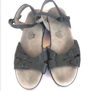 SAS Women’s black sandals Tripp’s Comfort sz 10